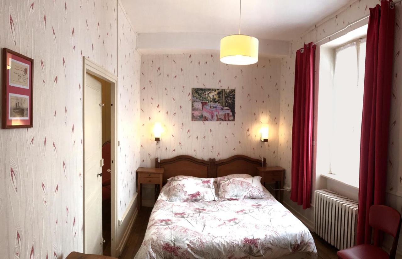 Chambres D'Hotes La Distillerie B&B Saint-Germain-du-Bois Exteriör bild