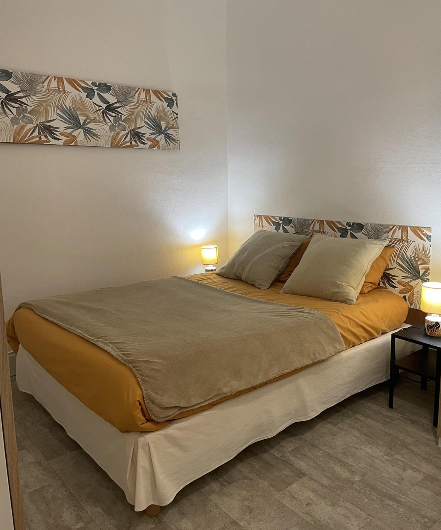 Chambres D'Hotes La Distillerie B&B Saint-Germain-du-Bois Exteriör bild